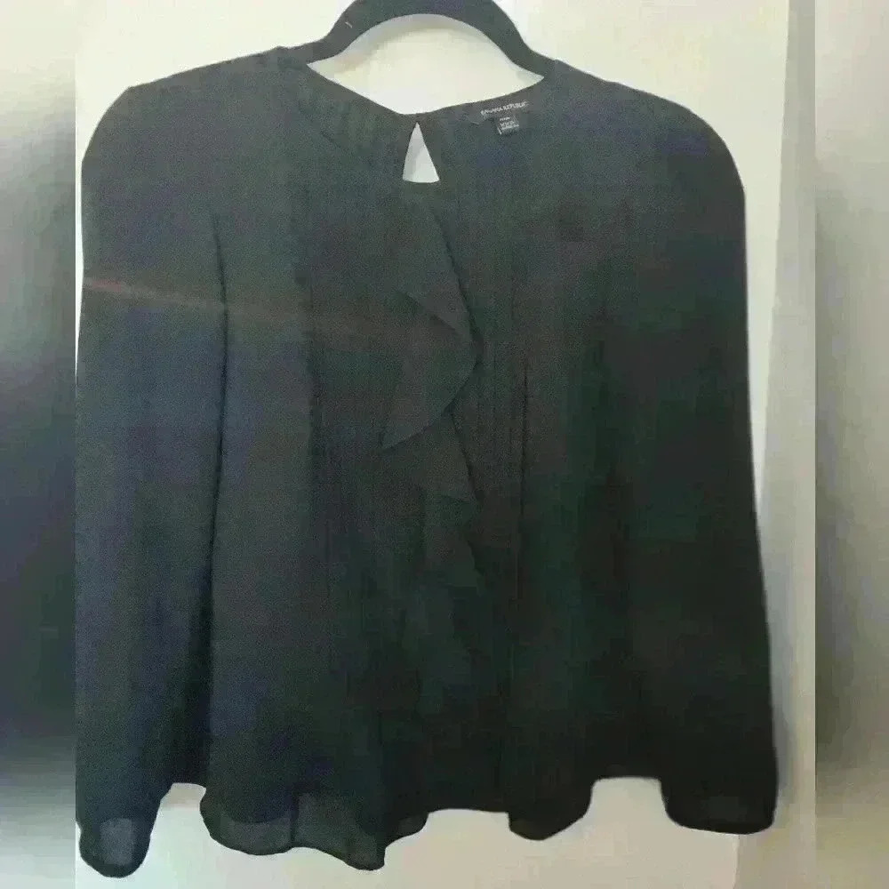 Black Crepe Blouse size xs/p #158